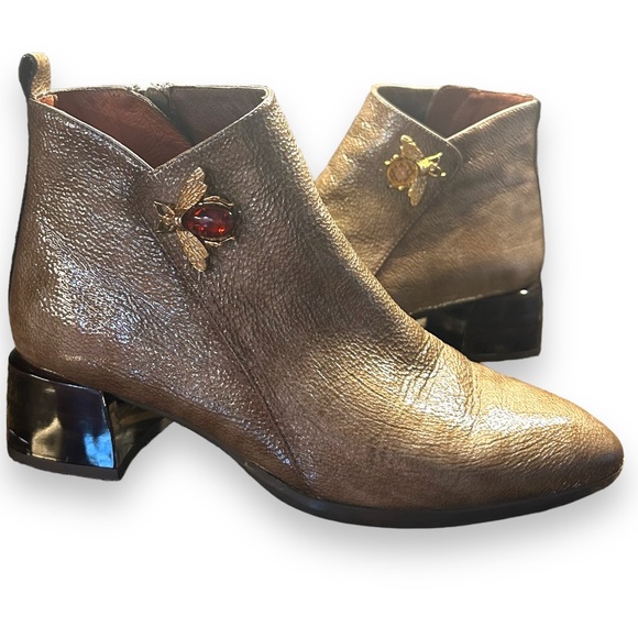 Hispanitas Guinivere Brown Leather Chelsea Ankle Boots Almond Toe - Picture 10 of 10